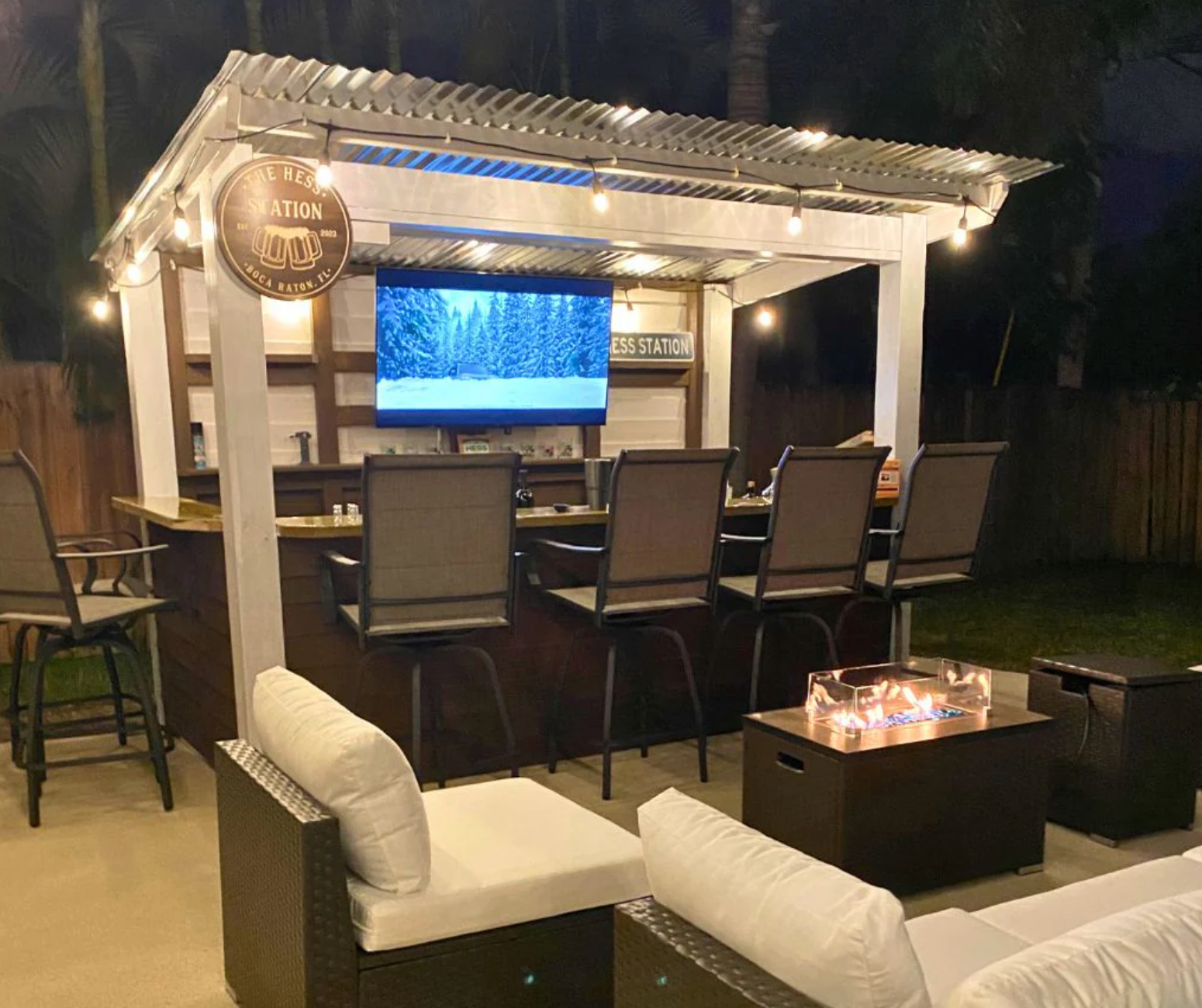 11 x 6 Dunbar Deluxe Outdoor bar